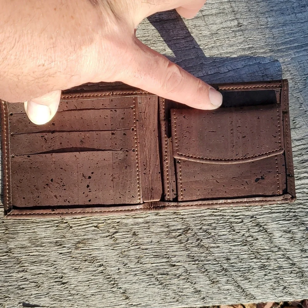 Bifold wallet